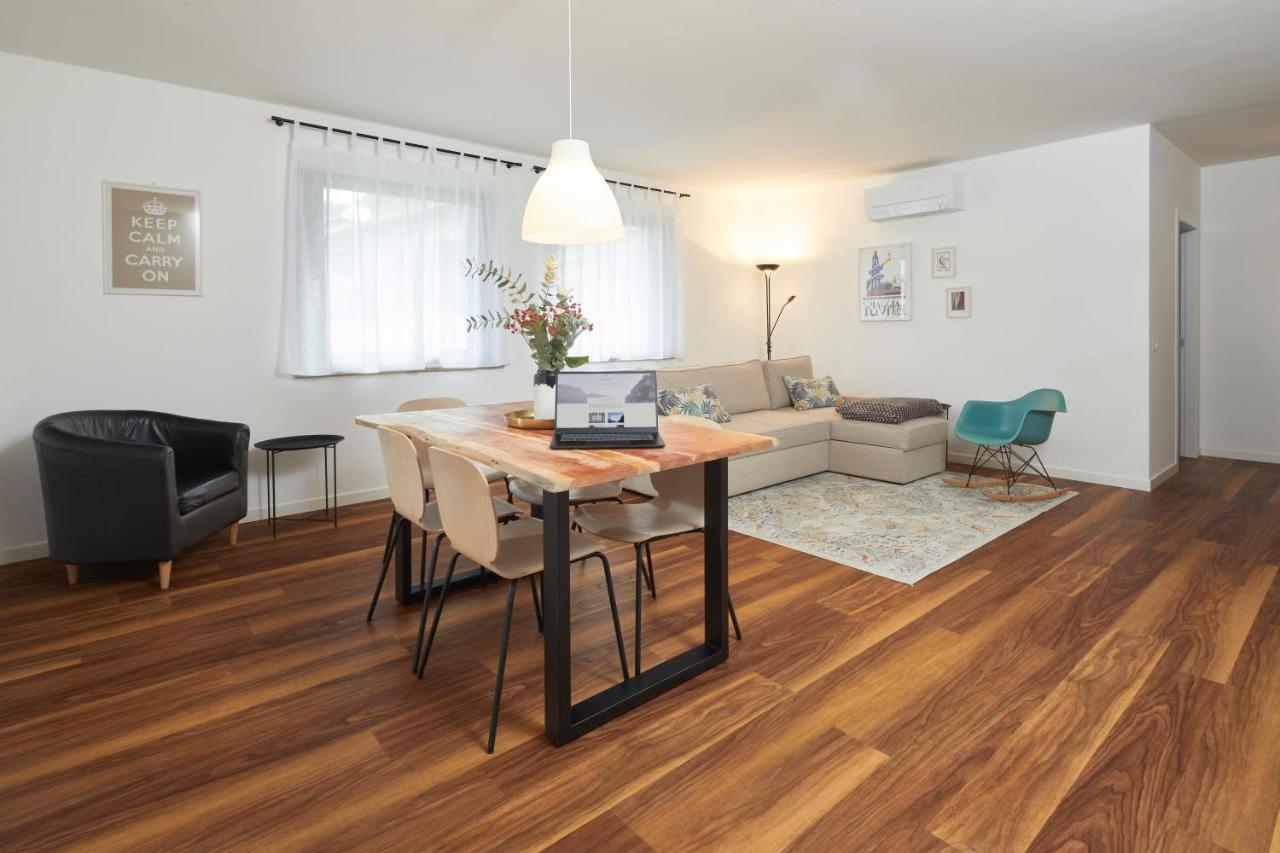 La Casa Di Riva Apartment Luaran gambar